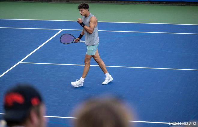 媒体也为他 媒体也为他